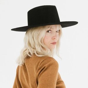 Gigi Pip Dakota Triangle Crown Hat, 57